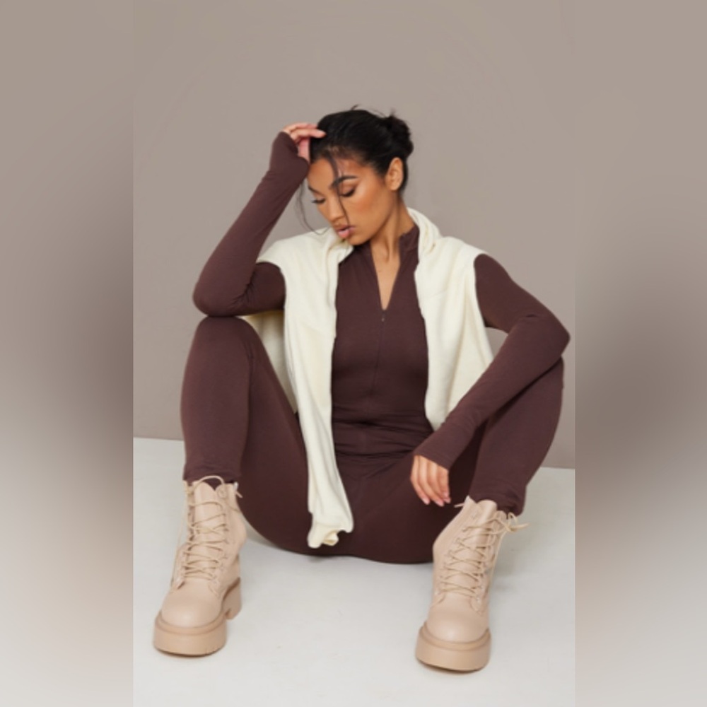 PrettyLittleThing Chocolate Cotton Zip Front
Catsuit